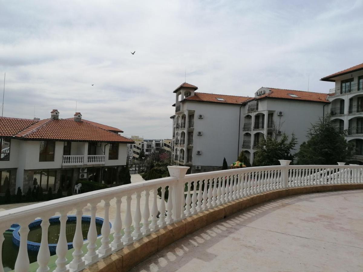 Triumph Holiday Village Sveti Vlas Exterior foto