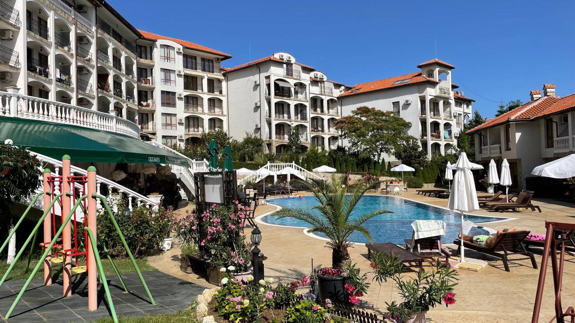 Triumph Holiday Village Sveti Vlas Exterior foto