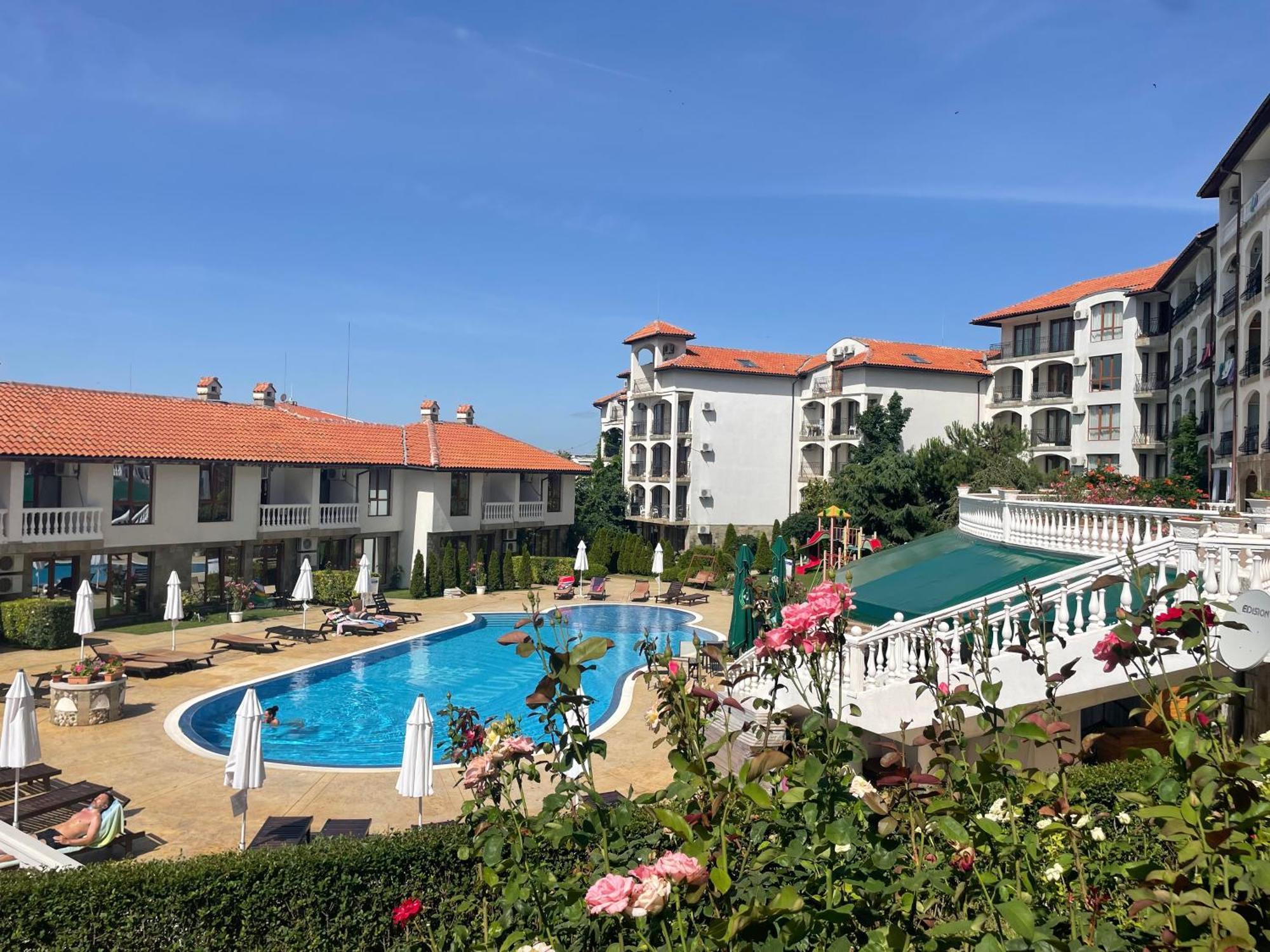 Triumph Holiday Village Sveti Vlas Exterior foto